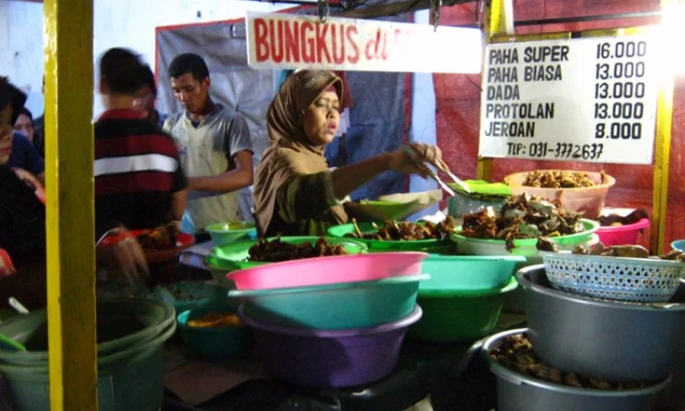 Warung Bebek Tugu Pahlawan