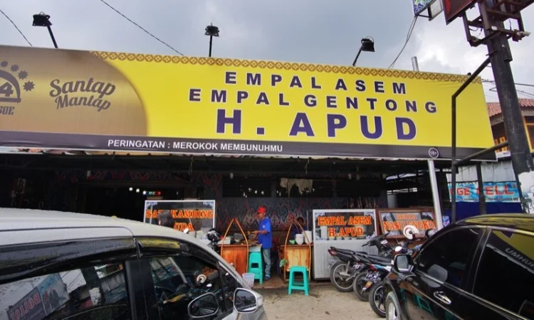 Empal Gentong Haji Apud