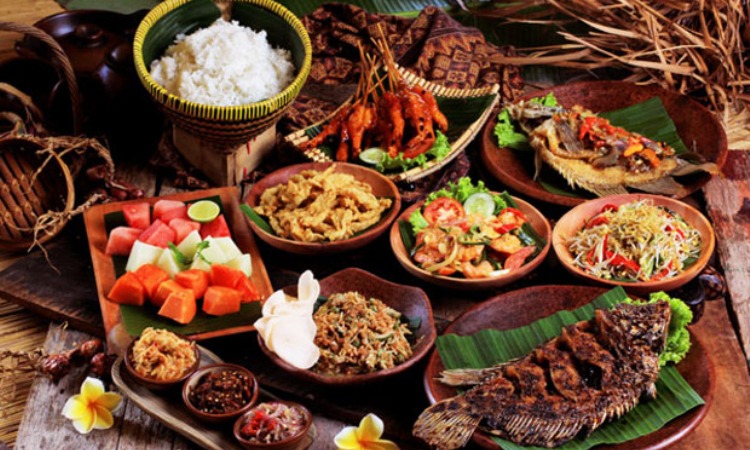 20 Wisata Kuliner  di Bali yang Enak Wajib Anda Coba iTrip