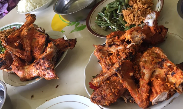 Ayam Panggang Urap