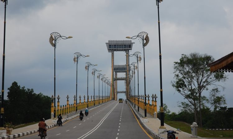 Jembatan Tengku Agung Syaifah Latifah
