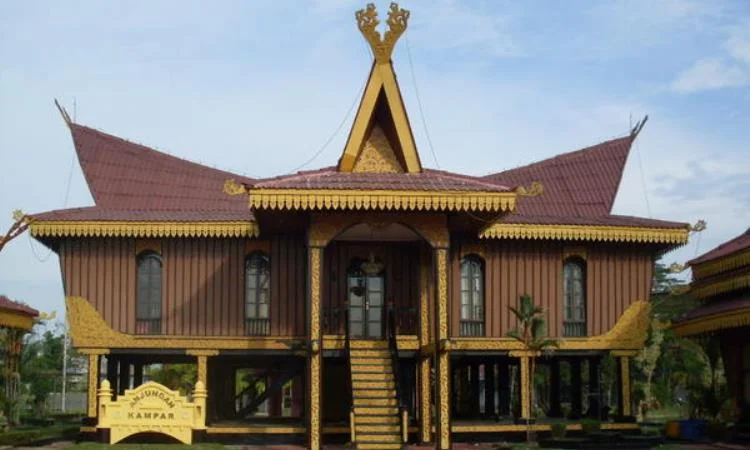 Rumah Lontiok