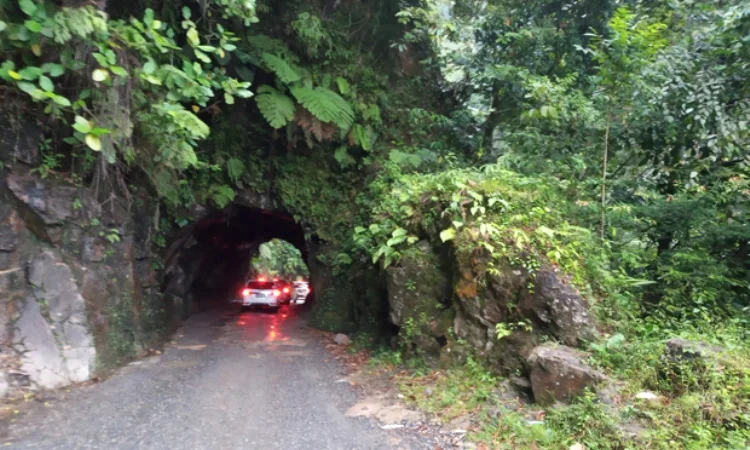 Batu Lobang