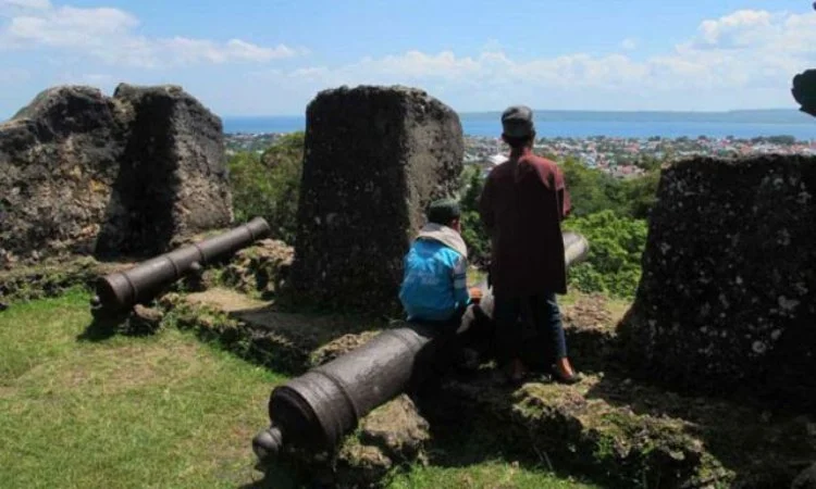 Benteng SimareMare