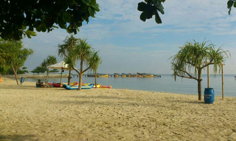 Pantai Bandengan