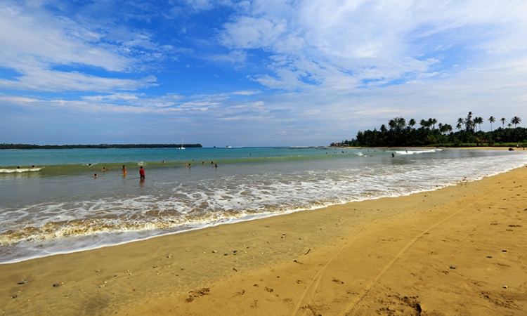 Pantai Lagundri