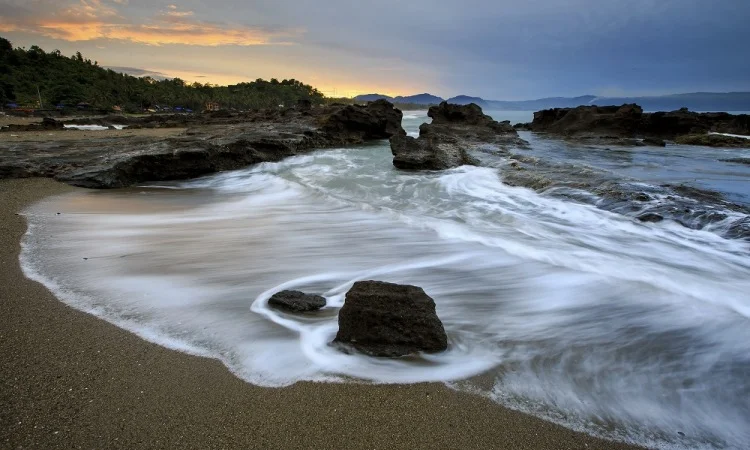 Pantai Pelabuhan Ratu, Sukabumi