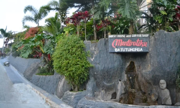 Wisata Batutumonga