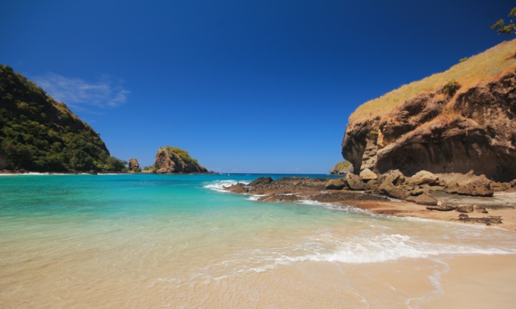 15 Wisata Pantai di Garut Paling Hits Dikunjungi - iTrip