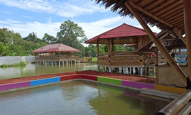 Fasilitas yang Tersedia di Taman Herbal Insani