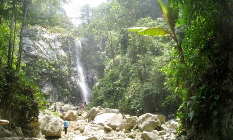 Fasilitas yang Tersedia di Curug Cigentis