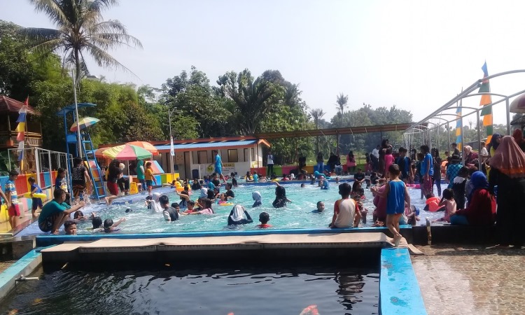Fasilitas yang Tersedia di Taman Herbal Insani