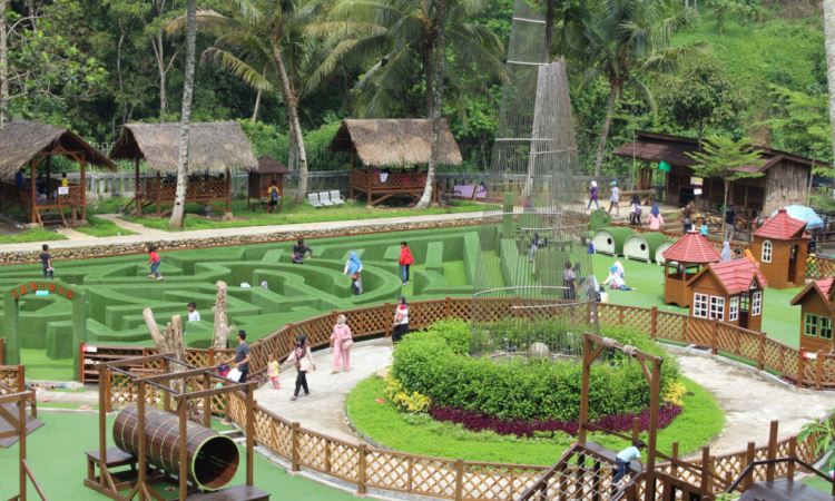 Karang Resik, Destinasi Wisata Kekinian di Tasikmalaya
