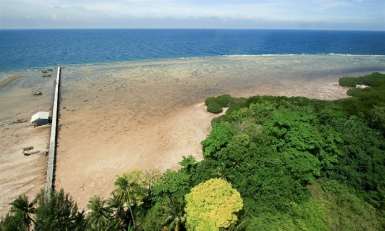 Memiliki Pantai yang Eksotis & Terumbu Karang Masih Terjaga