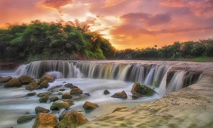 Mitos Curug Parigi