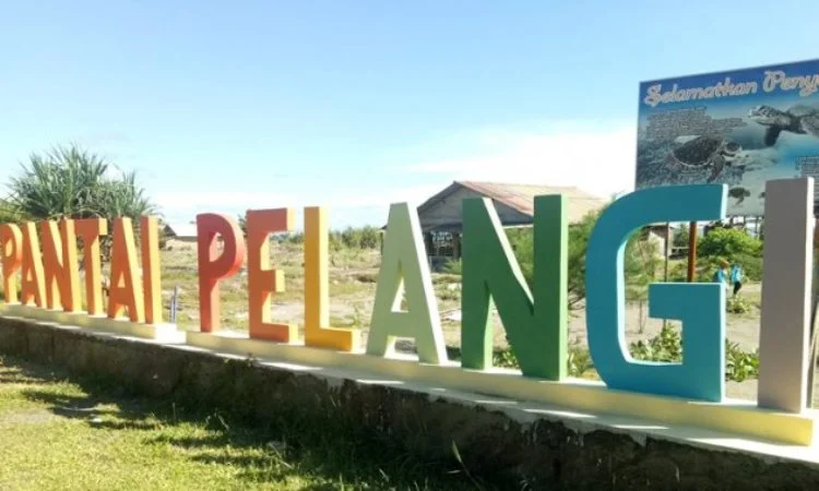 Pantai Pelangi