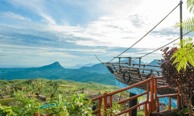 Beragam Spot Menarik di Villla Khayangan