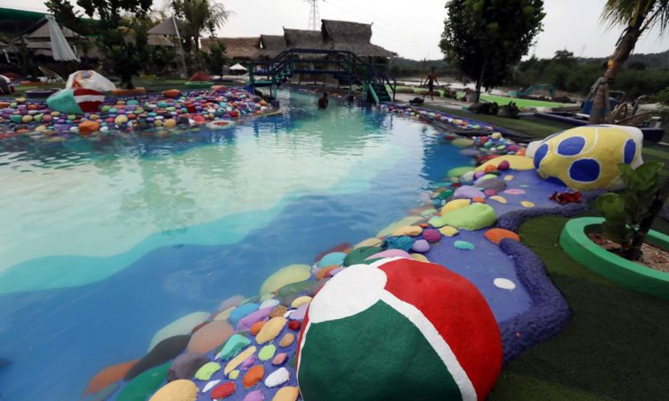 Desain Kolam yang Unik