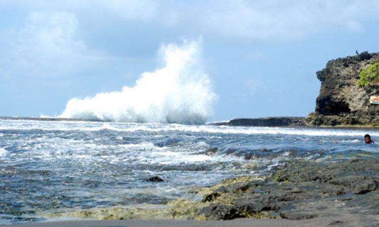Fasilitas yang Ditawarkan di Pantai Madasari