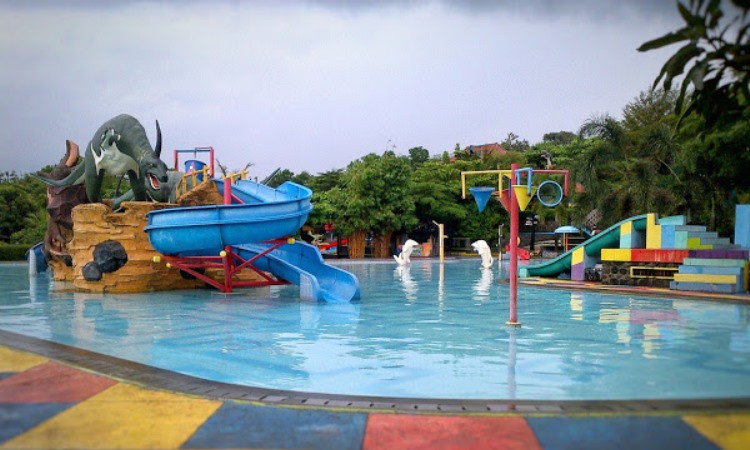 Fasilitas yang Tersedia di Jembar Waterpark