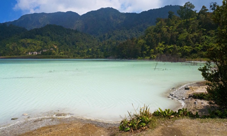 Harga Tiket Masuk Kawah Talaga Bodas