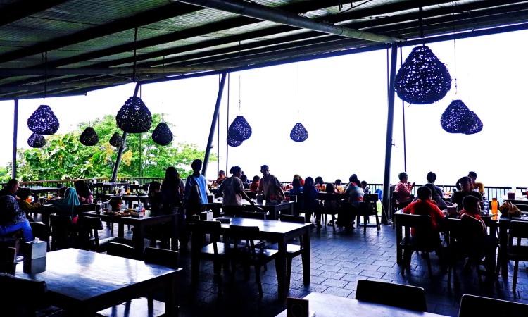 Jam Operasional & Harga Tiket Masuk Bukit Gronggong