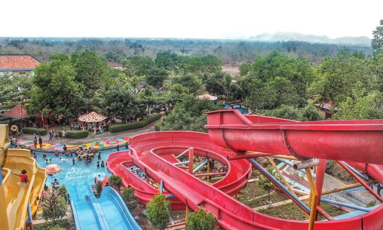 Wahana Menarik di Jembar Waterpark