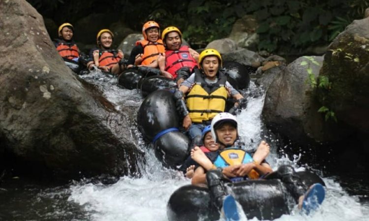 Wisata Arung Jeram Dikelola oleh Penduduk Sekitar