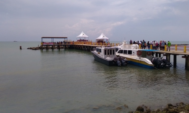 Daya Tarik dari Pantai Tirtamaya