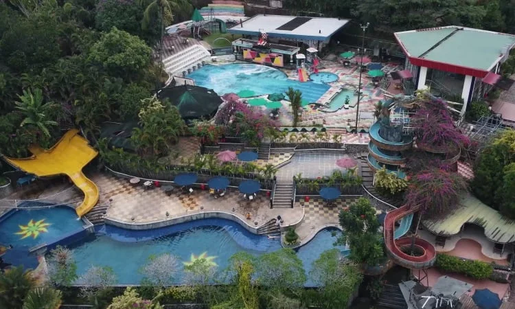 Tentang John’s Aquatic Resort