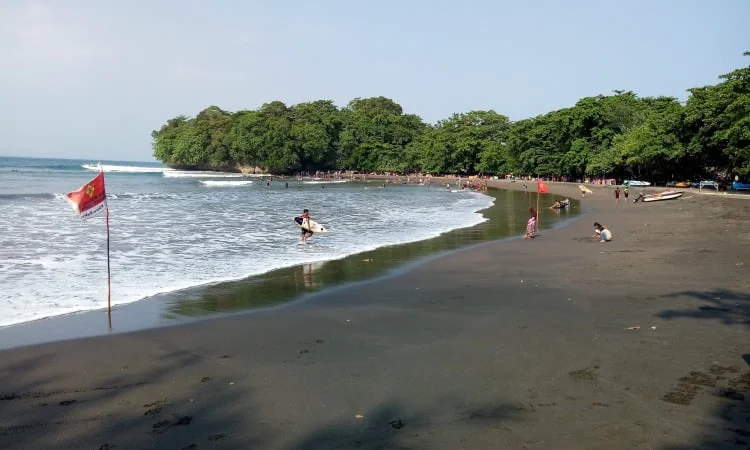 Wahana Air Pantai Batu Karas