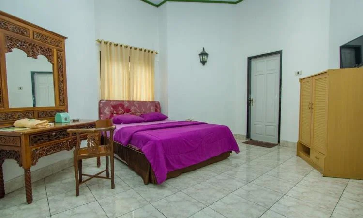 Crystal Green Hotel