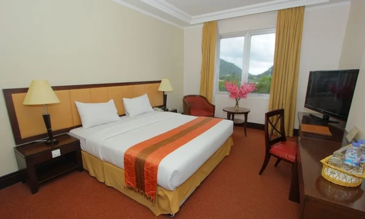 Grand Q Hotel