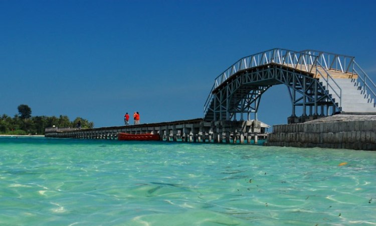 Jembatan Cinta di Pulau Tidung