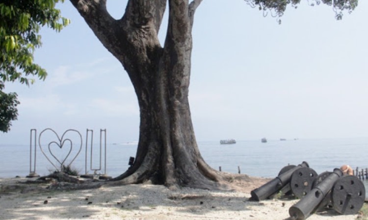 Keistimewaan yang Ditawarkan Pulau Bidadari