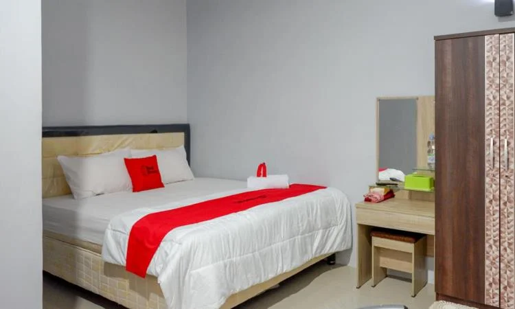 RedDoorz @ Hotel Grand Aulia Majene