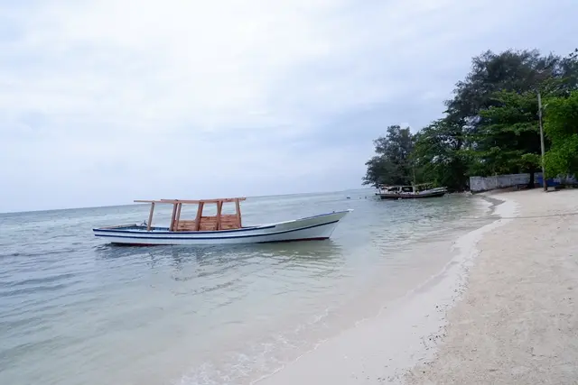 Shutterstock Pantai di Pulau Tidung