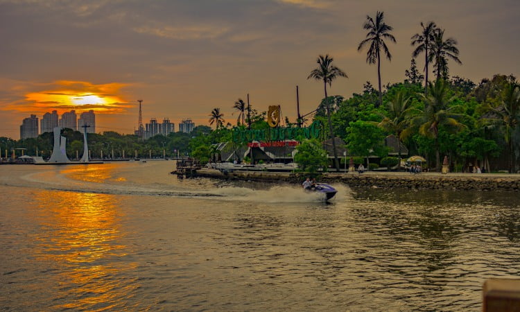 Wahana Pantai Ancol