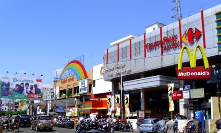 Gajah Mada Plaza