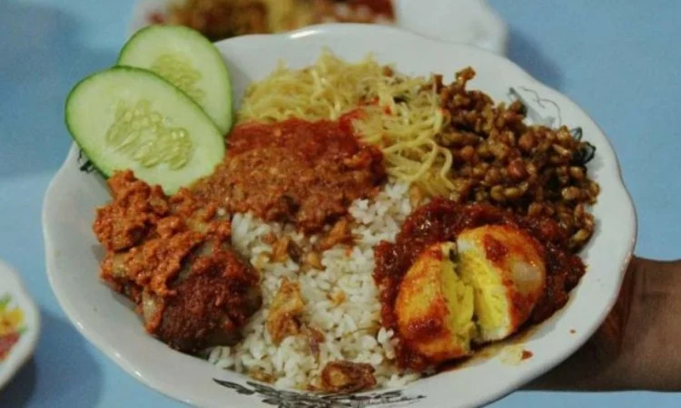 Nasi Uduk Jengkol