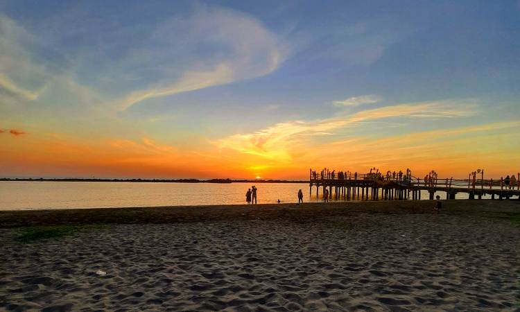 Panorama Sunset Pantai Akkarena