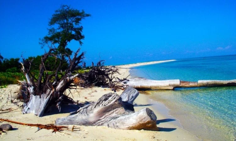 Pantai Sagori
