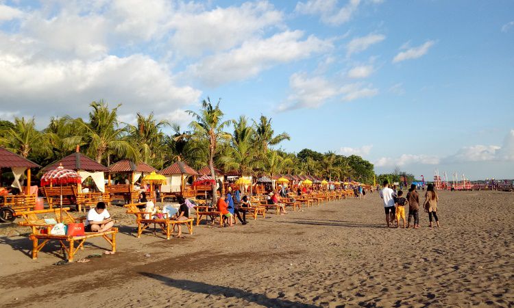 Rute & Harga Tiket Masuk Pantai Akkarena