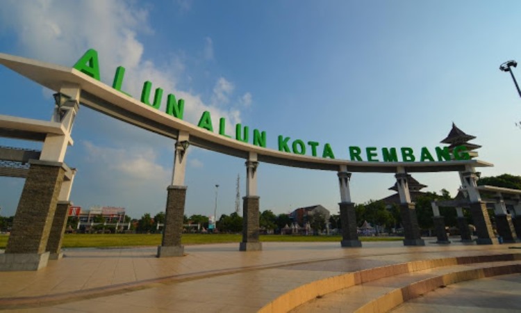 Alun-Alun Kota Rembang