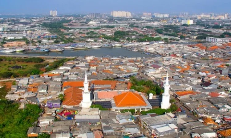 Kampung Luar Batang