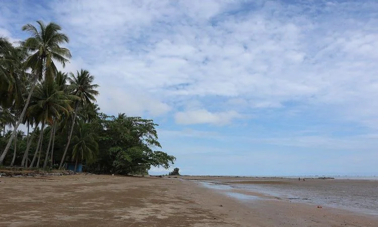 Pantai Batu Lamampu, Kalimantan Timur
