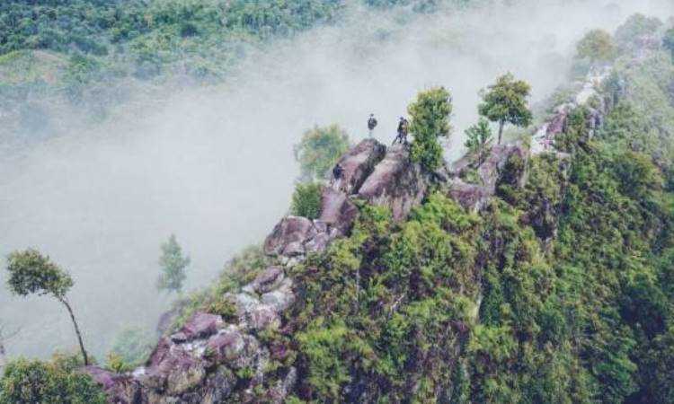 Suasana Batu Dinding Samboja