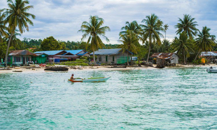 Biaya Wisata Pulau Maratua