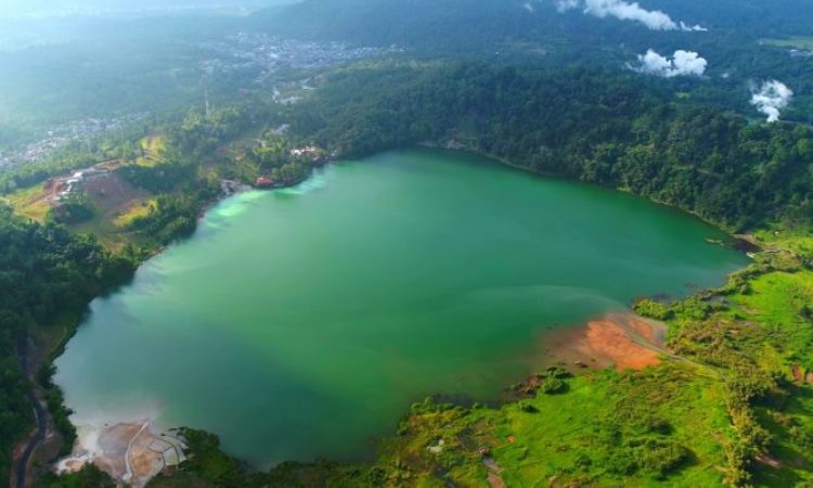 Danau Linow, Danau Tiga Warna Kebanggaan Orang Minahasa