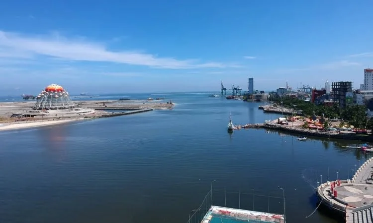 Daya Tarik Pantai Losari